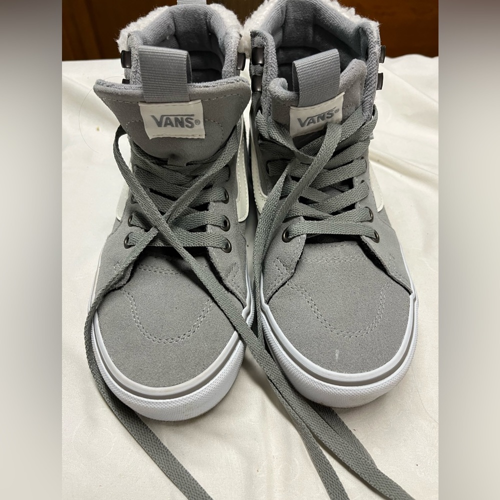 Vans high top women’s size 6.5 grey and white